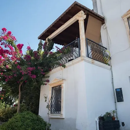 Charming House With Amazing Sea View In Bodrum * 규무슬럭